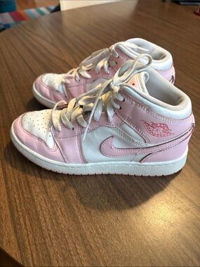 Nike Air Jordan Kids' Size 4 AJ 1 Mid Top Sneakers in Pink and White